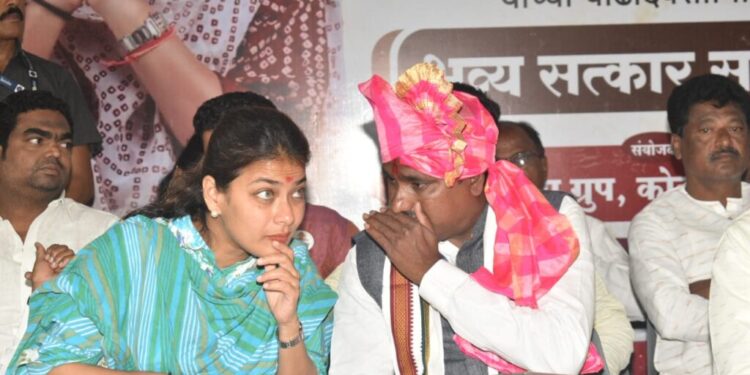 सोलापुरात काँग्रेसचा बाबा ठरला आपल्या भागात सरस ; ताईंना लीड देण्याची परंपरा ठेवली कायम