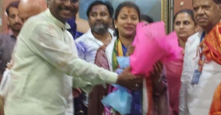 खासदार प्रणिती शिंदे यांच्यासाठी महादेव कोगनुरे ठरले लकी !