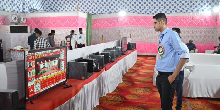 क्या बात है कलेक्टर साहेब ! जिल्हा प्रशासनाच्या कामाचे होत आहे कौतुक