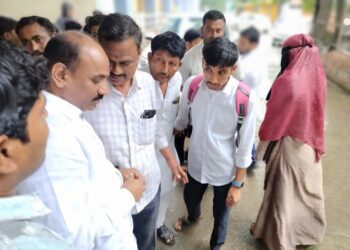 आमदार सचिन कल्याणशेट्टी यांची तत्परता ; मुस्लिम शिक्षिकेच्या प्रश्नाला दिले प्राधान्य ; जलजीवन वर म्हणाले…..