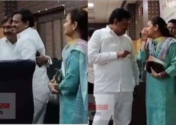 सुभाष देशमुखांनी केले प्रणिती शिंदेंचे अभिनंदन ! धैर्यशील मोहितेंनी बापूंचे घेतले आशीर्वाद