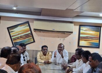 “अभी नहीं तो कभी नहीं ” मोची समाजाचे नेते एकवटले ! हे तिघे करणार काँग्रेसकडे उमेदवारीची मागणी