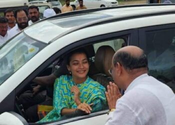 सुरेश हसापुरेंच्या विरोधात काँग्रेसचा गट सक्रीय ; पण प्रणिती ताई साधणार ‘करेक्ट टायमिंग’