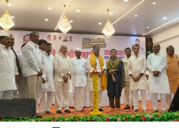 दिलीप मानेंचा वाढदिनी सत्कार की, विधानसभेचे शक्ती प्रदर्शन ; माने यांनी जपले राजकीय ऋणानुबंध