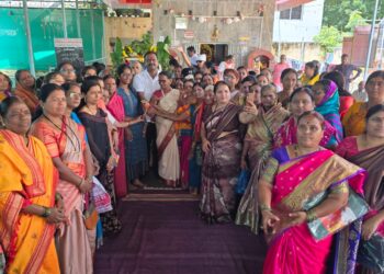 पाचशे भगिनींनी राखी बांधून दिला आमदारकीचा ‘आशीर्वाद’ ; सोमनाथ वैद्य यांची ‘दक्षिण’मध्ये गाडी सुसाट