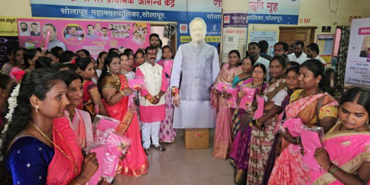 अजित पवार राज्याचे मुख्यमंत्री व्हावेत ; सोलापुरात लाडक्या बहिणींनी रक्षाबंधनाला दिल्या शुभेच्छा