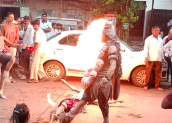 अघोरी नृत्य अन् ‘गारुडी गोंबे’ने आणली रंगत ; तिरुद्र स्वाहाकारानिमित्त शोभायात्रा उत्साहात 