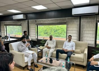 सोलापुरात ऑक्टोबर अखेर विमानसेवा सुरू होणार ; आमदार सचिन कल्याणशेट्टी, जिल्हाधिकारी आशीर्वाद यांचे प्रयत्न