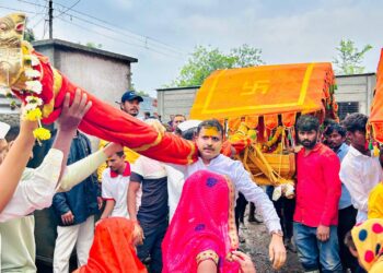 मद्रे गावात श्री गुरु सोमेश्वर व बनसिद्धेश्वर महाराजांची यात्रा उत्साहात ; ‘ मार्ग’च्या संतोष पवार यांचा भक्तिमय सहभाग