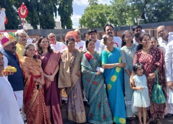 भव्य लेझीम मिरवणुकीने श्रीमंत मानाचा कसबा गणपतीची प्रतिष्ठापना