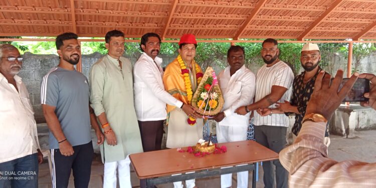 दक्षिण तालुक्यात नवा ट्विस्ट ; भाजपच्या सचिन चव्हाण यांना परिवर्तन आघाडीत येण्याचे साकडे