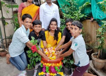सोलापुरात गोटे परिवाराचे पर्यावरण पूरक गणपतीचे विसर्जन ; पहा सर्व फोटो…