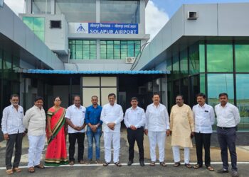 डोळ्यावर विश्वास बसेना पण पण भाजपसाठी पॉझिटिव्ह ; भाजप कार्यकर्त्यांची चर्चा ; दोन्ही देशमुख आमदारांनी……