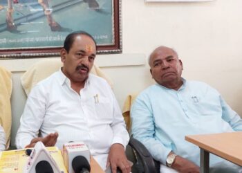 एकमेकाचे तोंडही न बघणारे दोन नेते समाजासाठी एकत्र ; 29 सप्टेंबरला काय आहे सोलापुरात