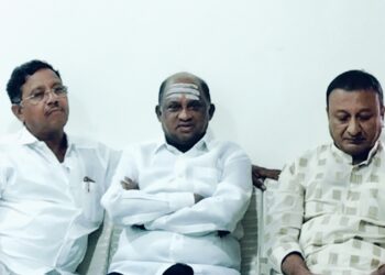 भाजपचे बनशेट्टी परिवार व सुरेश पाटील यांच्यात दिलजमाई ; काँग्रेसच्या अशोक निंबर्गी यांची मध्यस्थी