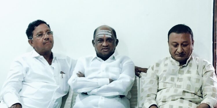 भाजपचे बनशेट्टी परिवार व सुरेश पाटील यांच्यात दिलजमाई ; काँग्रेसच्या अशोक निंबर्गी यांची मध्यस्थी