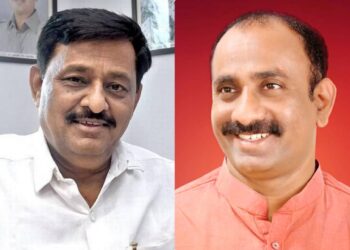 दक्षिण व अक्कलकोट मध्ये कोणाला पसंती ; भाजपमध्ये पदाधिकाऱ्यांनी प्रथमच केले मतदान ; अक्कलकोटच्या नाराजी निरीक्षकांसमोर मांडल्या तक्रारी