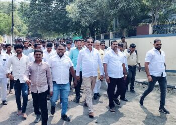 दक्षिण सोलापूर मध्ये युवराज राठोड परिवर्तन घडवणार ; उमेदवारी अर्ज दाखल करून दिले आव्हान