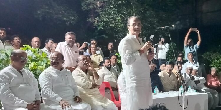 शरद पवारांच्या आग्रहाखातर मी निवडणुकीच्या रिंगणात आलो, काडादी यांनी निर्णय सोपवला या नेत्यांवर