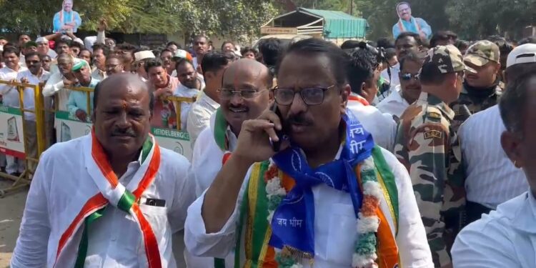 काँग्रेसचे दिलीप माने अपक्ष दक्षिणच्या रिंगणात ; दिवसभर काय घडल्या घडामोडी