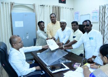 लिंगायत युवा नेता गुरू मोकाशी अपक्ष उत्तरच्या मैदानात ; कसब्यातून मालकांना धक्का