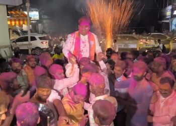 फडणवीसांनी सोलापूरच्या देवेंद्रला दिलेला शब्द पाळला ! कोठे सोलापुरात इतिहास घडवणार