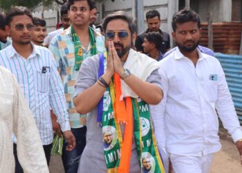 फारुख शाब्दी जिंकले, बाकी सर्वच हरले ..!  सोलापूर शहर मध्य मतदारसंघात हे काय घडले