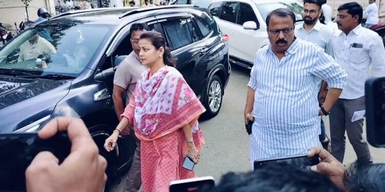 मोठी ब्रेकिंग : दक्षिणमधून धर्मराज काडादी यांची उमेदवारी कायम ; दिलीप माने यांची माघार