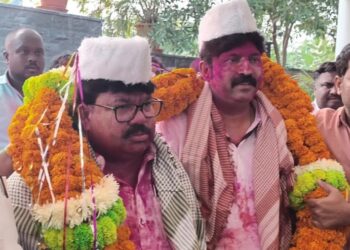 मोहोळ मध्ये या ‘पाटलांचा’ पराभव होतो उमेश दादांनी  ‘खरे ‘ करून दाखवले  ; राजूंच्या रूपात ओरिजनल आमदार झाला