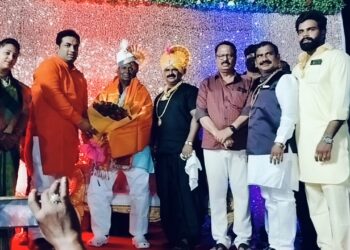 सोलापुरात किसन भाऊंच्या मेजवानीस युवा वर्गाची झुंबड ; युवा आमदार देवेंद्र कोठे यांचे मार्केट