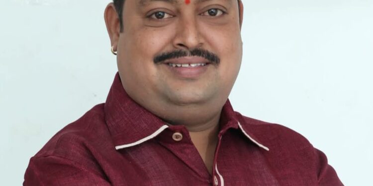 सोलापूर जिल्हा मजूर फेडरेशन संचालकपदी अभिराज शिंदे यांची निवड