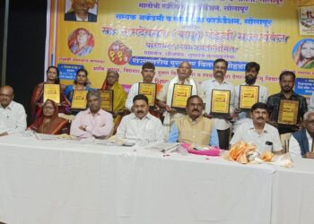 आईवडिलांचा सन्मान करणारी परंपरा भालशंकर यांनी सुरू केली ; भालशंकर गौरव समितीचे राज्यस्तरीय पुरस्कार वितरण आणि शिष्यवृत्तीचे वाटप, ग्रंथाचे प्रकाशन