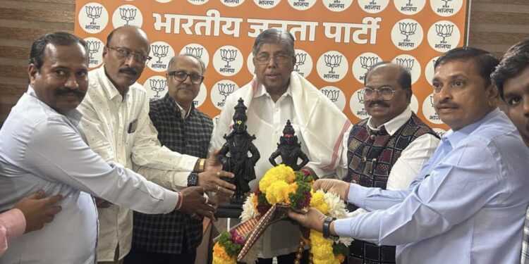 ना.चंद्रकात पाटील यांचा पत्रकारांसाठी मोठा निर्णय ; डिजिटल मिडिया संघटनेला ग्वाही