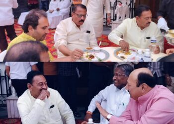 दिलीप मानेंच्या निवासस्थानी सहकार मंत्र्यांनी घेतला ‘प्युवर व्हेज’चा आस्वाद ; राजन पाटील, दीपक साळुंखे मानेंच्या बंगल्यावर