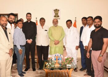 आमदार सुभाष देशमुखांनी घेतली राज्यपाल राधाकृष्णन यांची भेट ; राज्यपालांनी शिष्टमंडळाला दिला हा सल्ला