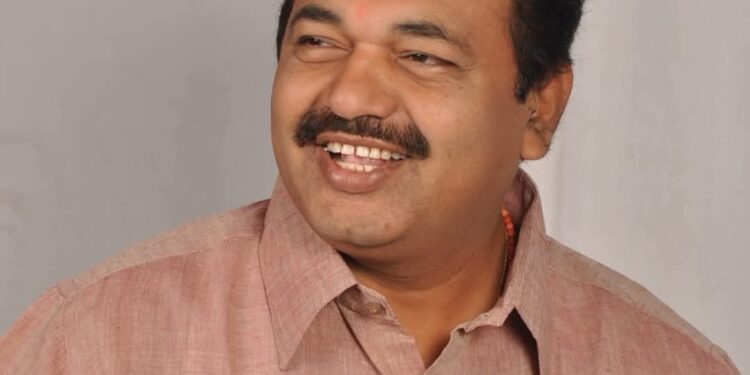 महेश कोठे पंचतत्वात विलीन ; शोकाकुल वातावरणात अंत्यसंस्कार ; अंत्ययात्रेस हजारांचा जनसमुदाय