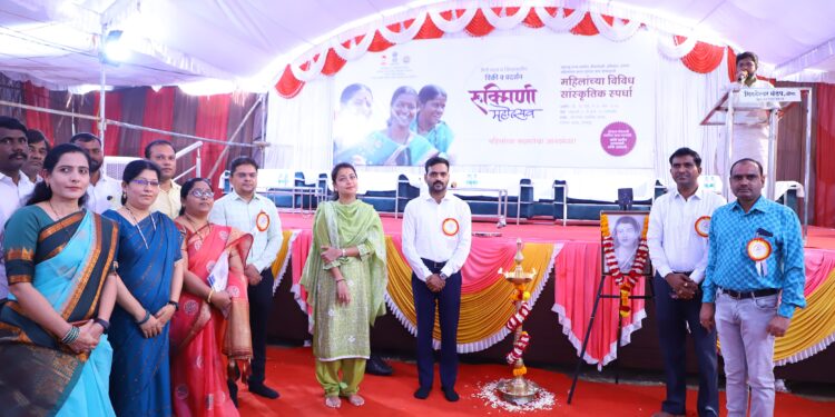 खेकडा मसाला, मच्छी फ्राय आणि बरंच काही गावरान ; मिसेस सीईओ, मातोश्री जंगम यांनीही केली रुक्मिणी महोत्सवात खरेदी