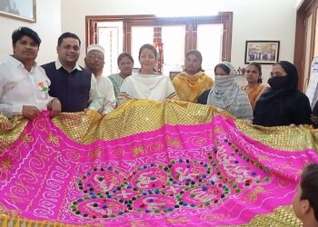 जरिया फाउंडेशनचा स्तुत्य उपक्रम, प्रणिती शिंदेंनी शुभेच्छा देत केलं कौतुक