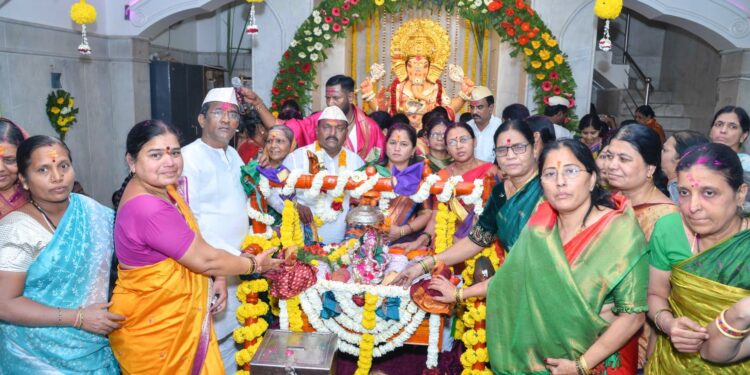 अकरा किलो चांदीच्या गणपती मूर्ती प्रतिष्ठापनेने गणेश जयंती साजरी ; श्रीमंत मानाचा कसबा गणपतीचा उपक्रम