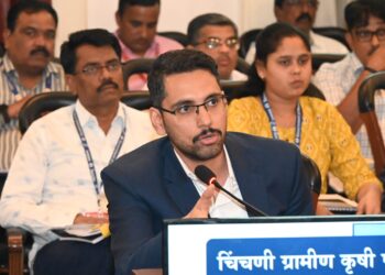 सोलापूरच्या जिल्हाधिकाऱ्यांचे अजित दादांसमोर जोरदार प्रेझेंटेशन ; सादर केला 861 कोटींचा वार्षिक आराखडा ; दादांनी दिल्या या सूचना