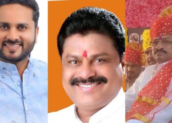 सोलापुरात ठाकरे सेनेला धक्का ; दोन माजी आमदार एक जिल्हाप्रमुख करणार शिंदे गटात प्रवेश