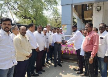 सोलापूर झेडपीत लिंगायत कर्मचाऱ्यांचा सामाजिक उपक्रम ; अभ्यागतांची तहान भागवणार