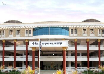 सोलापूर पोलिसांची ‘लय भारी’ कामगिरी ; सायबर गुन्ह्यातील दोघांना गुजरात मधून अटक