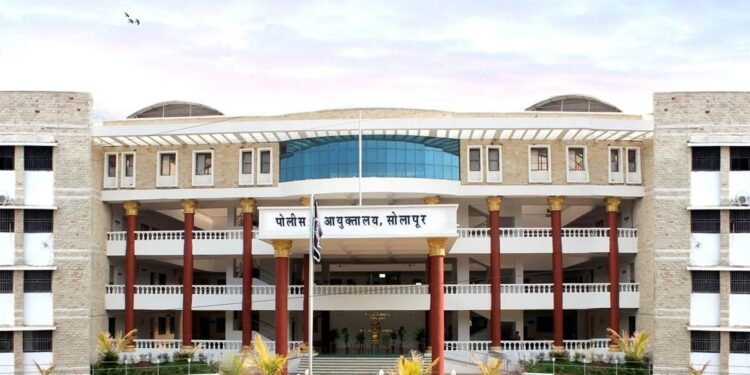 सोलापूर पोलिसांची ‘लय भारी’ कामगिरी ; सायबर गुन्ह्यातील दोघांना गुजरात मधून अटक