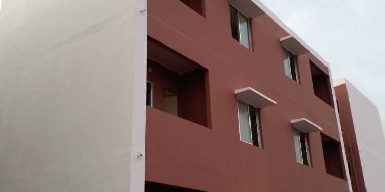 आ. विजयकुमार देशमुख यांच्या प्रयत्नातून केवळ 3 लाख 71 हजारात मिळणार वन बीएचके फ्लॅट