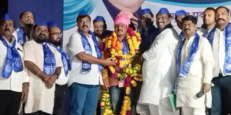 सोलापुरात डॉ बाबासाहेब आंबेडकर जयंती मिरवणूक 20 एप्रिलला ; बोधिसत्व जयंती उत्सव मध्यवर्तीच्या अध्यक्षपदी विकी शेंडगे