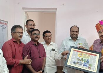 जिल्हा परिषदेचे कार्यकारी अभियंता कुलकर्णी सत्काराने भारावले ! कर्मचाऱ्यांनी का केला सन्मान