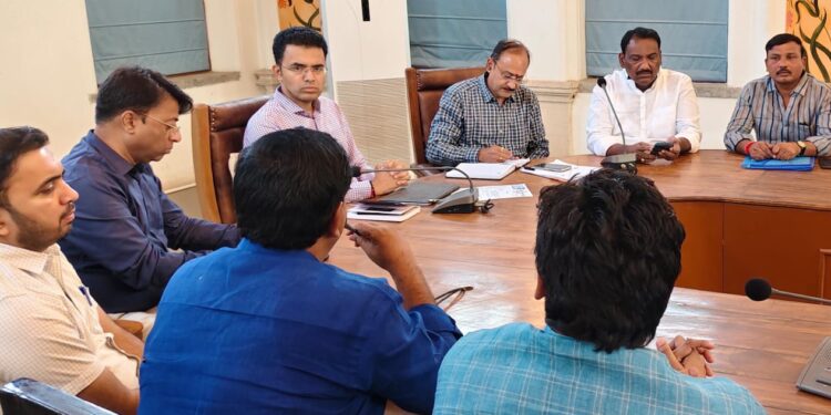 बोधिसत्व मध्यवर्तीची महापालिका आयुक्तांसोबत बैठक ; जयंती काळात ही कामे तातडीने करा