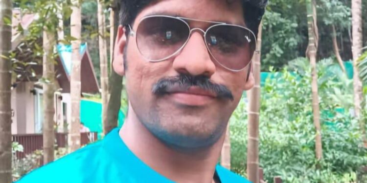 धक्कादायक ! जिल्हा परिषदेचे कनिष्ठ लिपिक विशाल उंबरे यांचे हृदयविकाराच्या झटक्याने निधन