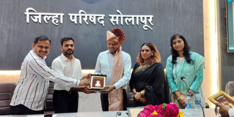 डेप्युटी सीईओ ईशाधीन शेळकंदे यांच्या ‘भावनिक सेंडऑफ’ला ‘हास्याची झालर”